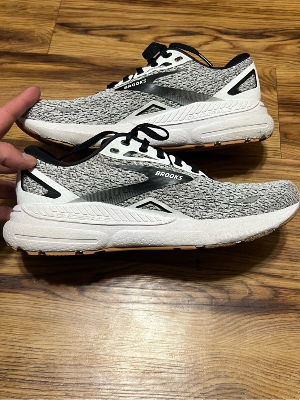 nike brooks adrenaline Gts 23 - Picture 5 of 7